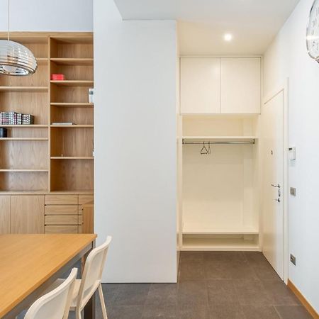 Easylife - Elegante Dimora Due Passi Dal Duomo Apartment Milan Exterior photo