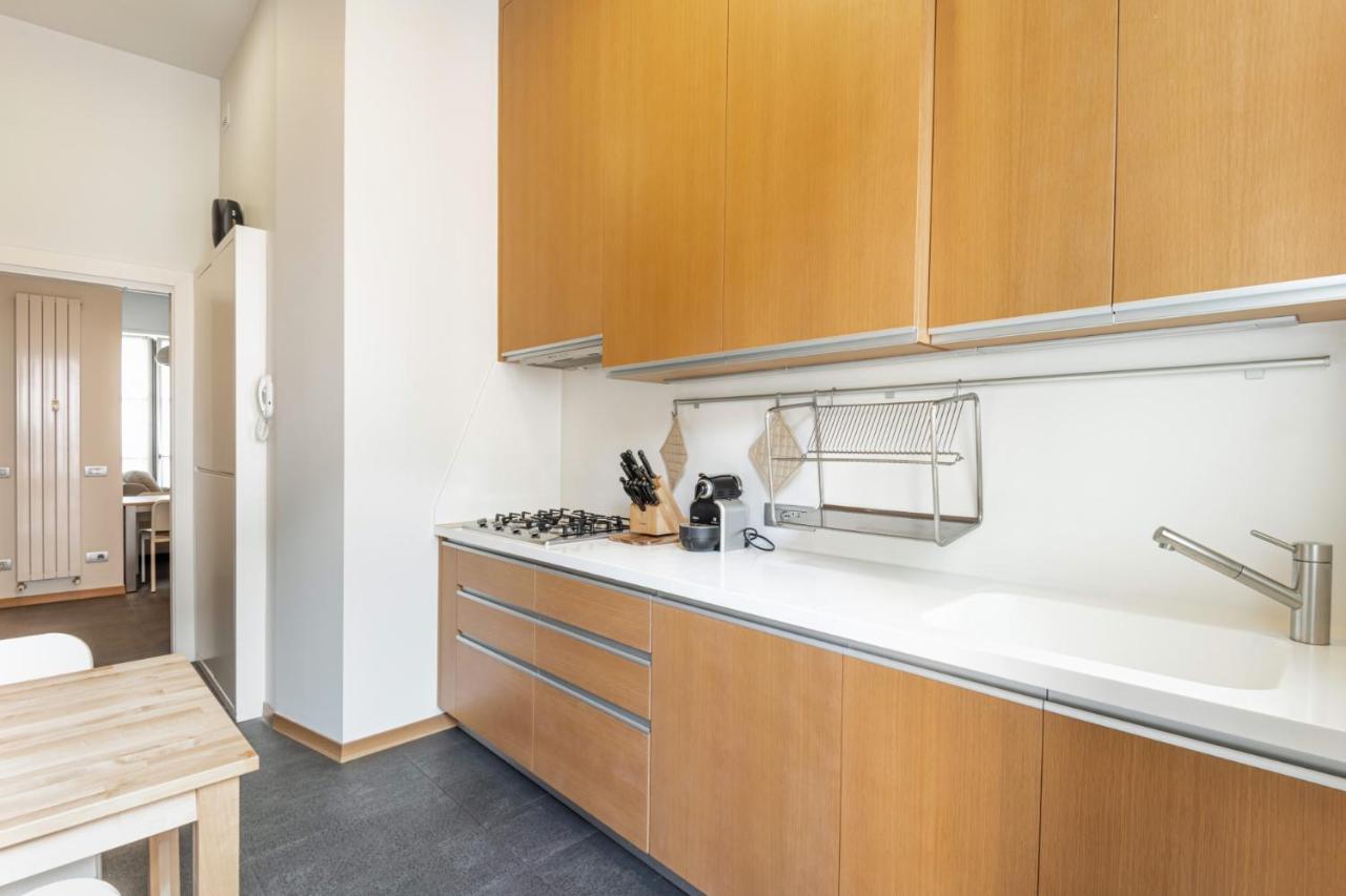Easylife - Elegante Dimora Due Passi Dal Duomo Apartment Milan Exterior photo